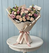 Букет цветов из:  Розы и Лизиантусы в Чулыме