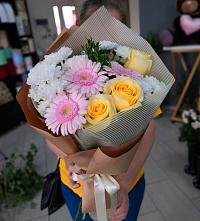 Букет цветов из:  Герберы, Розы и Хризантемы в Чулыме