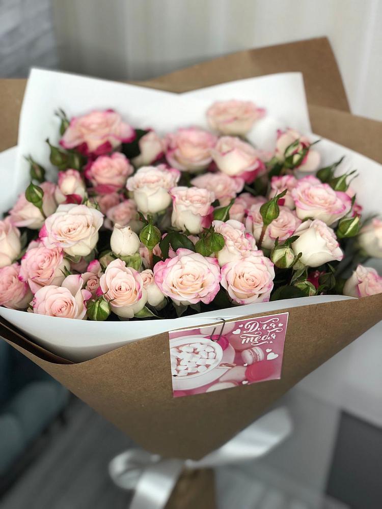 Букет цветов из: Розы в Чулыме