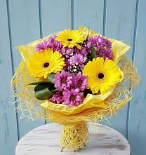 Букет цветов из:  Хризантемы и Герберы в Чулыме