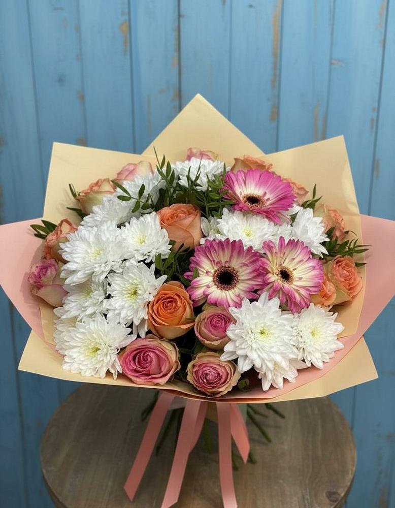 Букет цветов из: Розы, Герберы и Хризантемы в Чулыме
