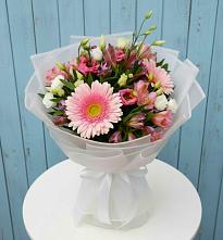 Букет цветов из:  Герберы, Альстромерии и Лизиантусы #REPLACE_PRED# Чулыме