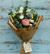 Букет цветов из:  Розы и Лизиантусы в Чулыме